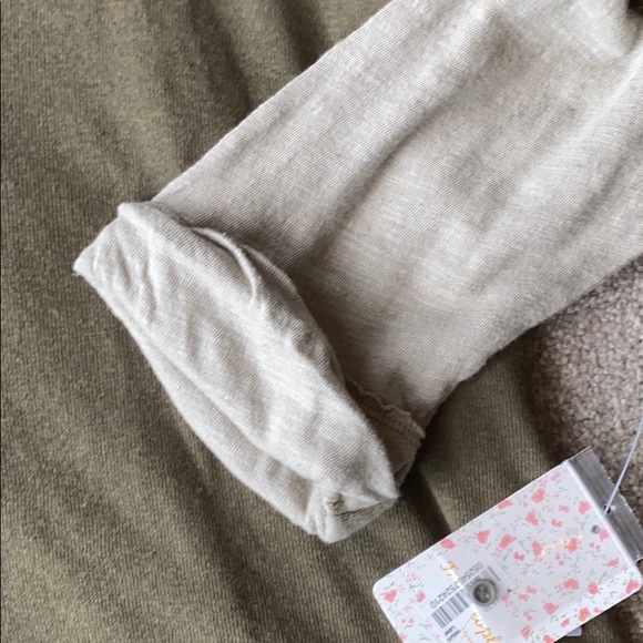 NWT Free People Army green Star Henley SM - Picture 3 of 5